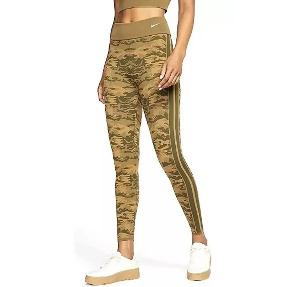 Nike Sportswear Elastic Waist Camo Print Activewear Legging Size Small